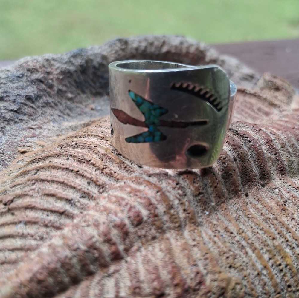 Sterling Spoon Style with Thunderbird Stamped Makersmark - Picture 3 of 7